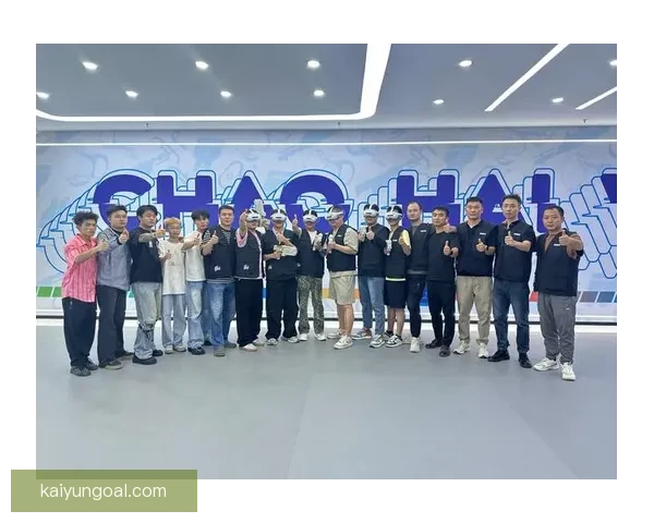 开云体育APP全新升级打造沉浸式赛事互动体验引领球迷娱乐时代